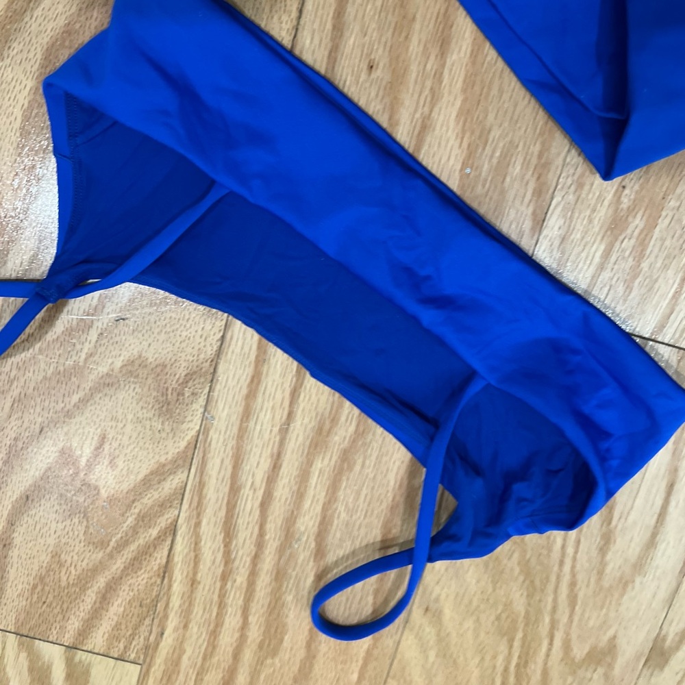 Left On Friday Vibrant Blue Sports Bra
